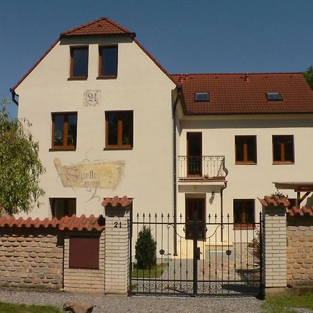 Penzion Speller Vysoký Újezd Extérieur photo